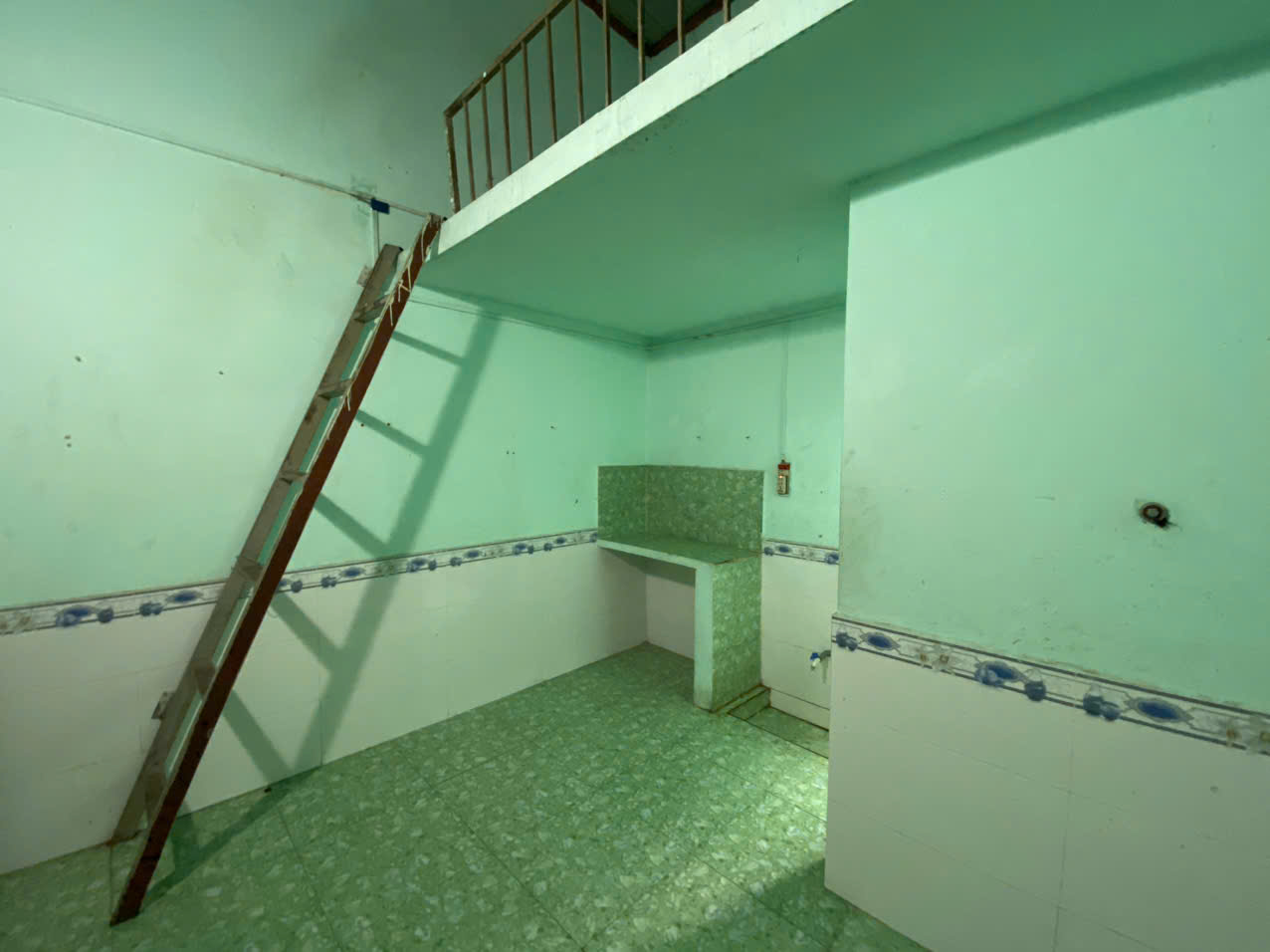 z6446477806579_a6cd4a1055b12e58d5e63ae4cceaf6e2