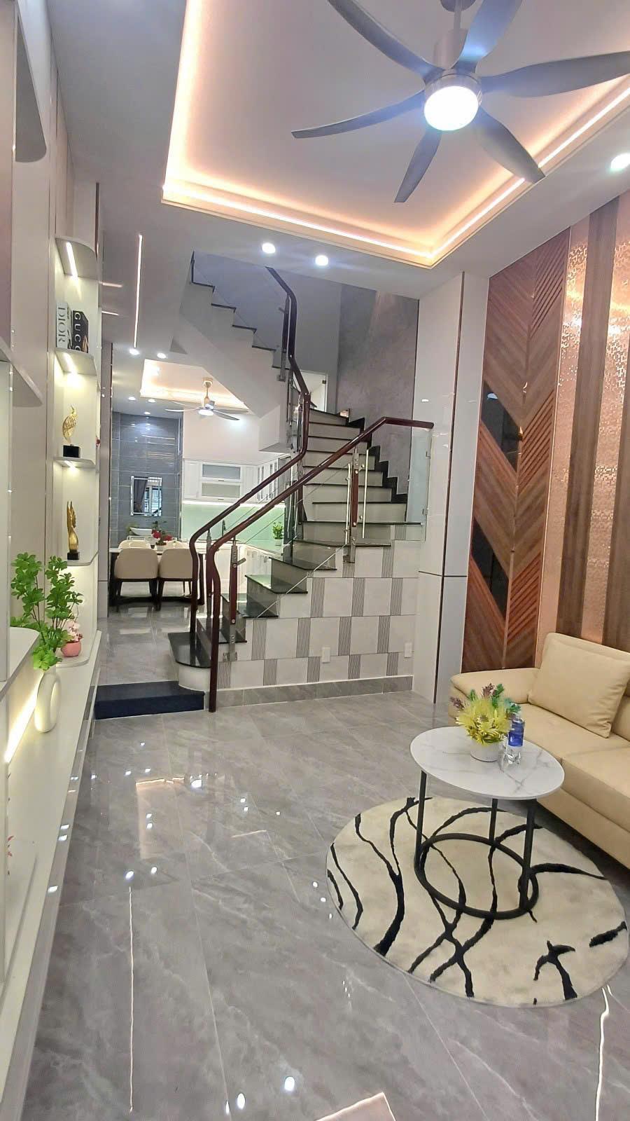 z6451011630947_748783d36c65cf05226c622a9baccd6d