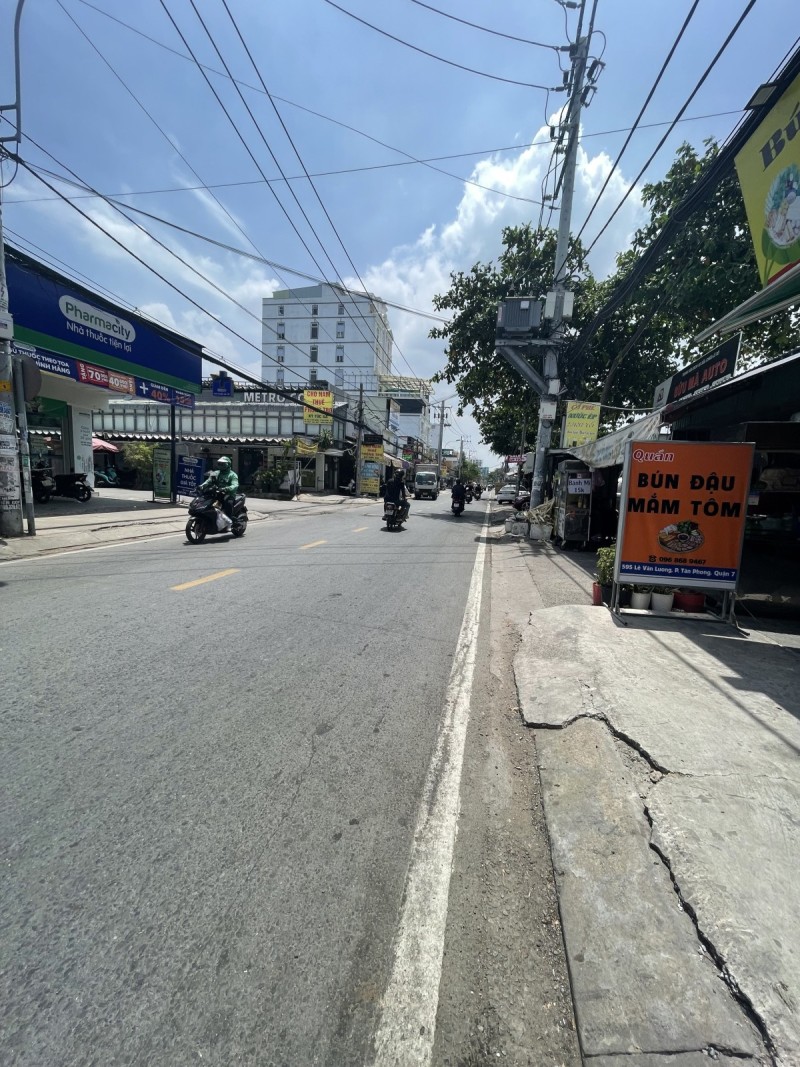 22b727a481a1d15cec1a115e08a1415c.md