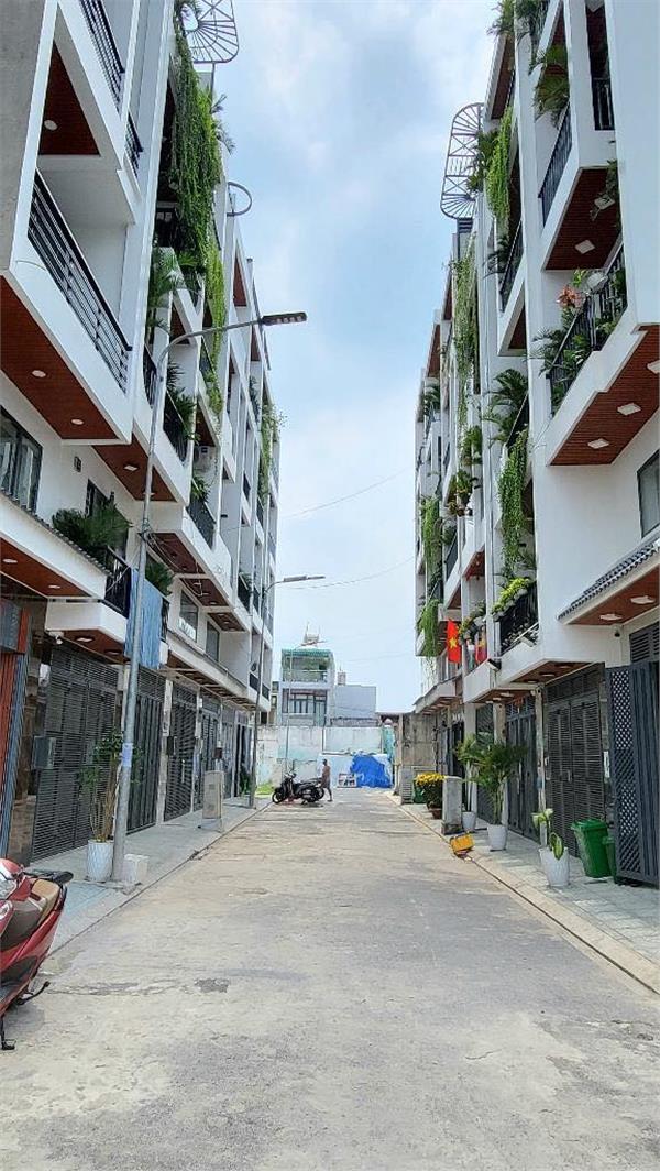 489637726_1059015772735535_5315647595193958137_n