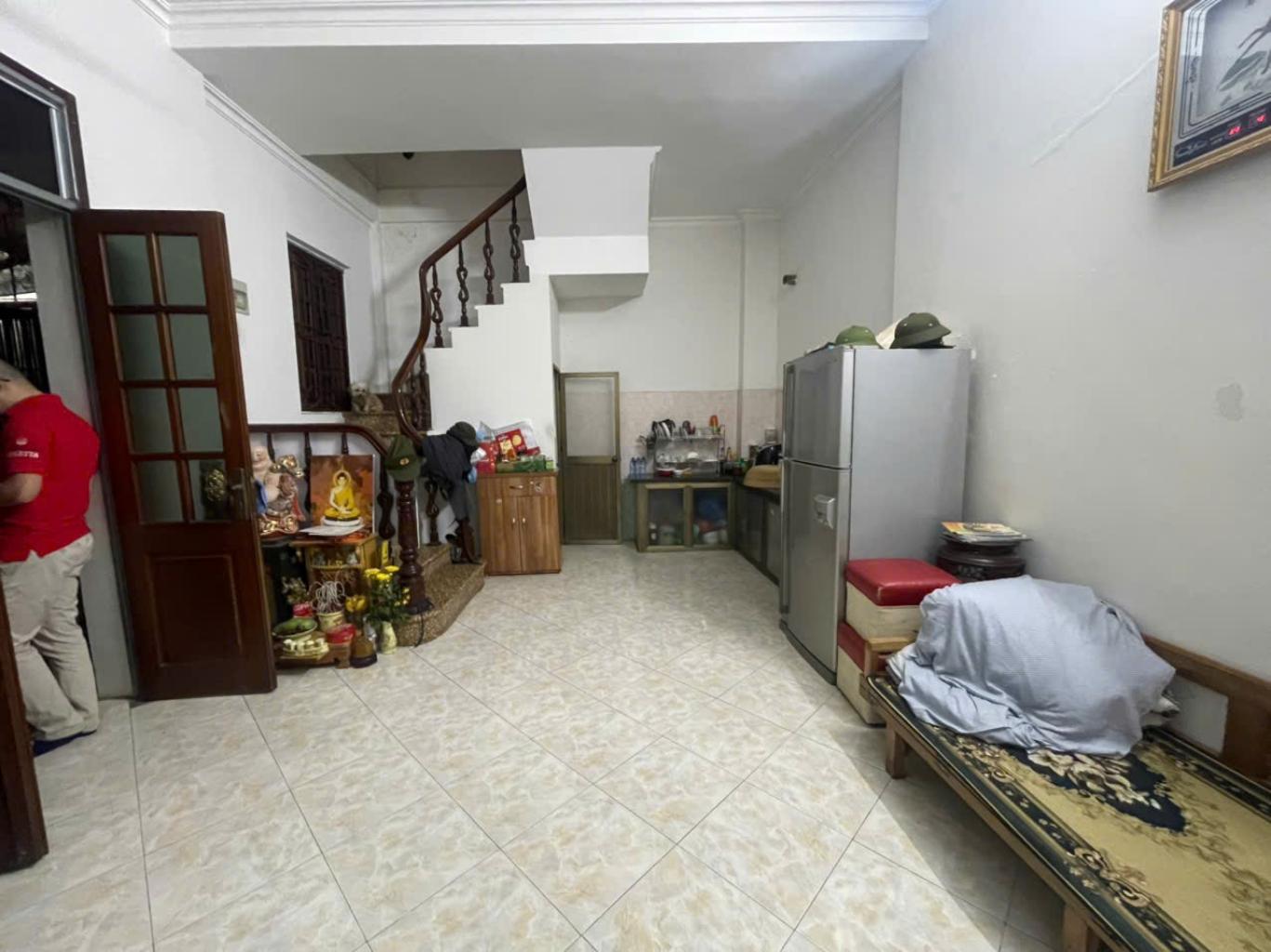 71c-79E47A61-m9km9m2z_21_7