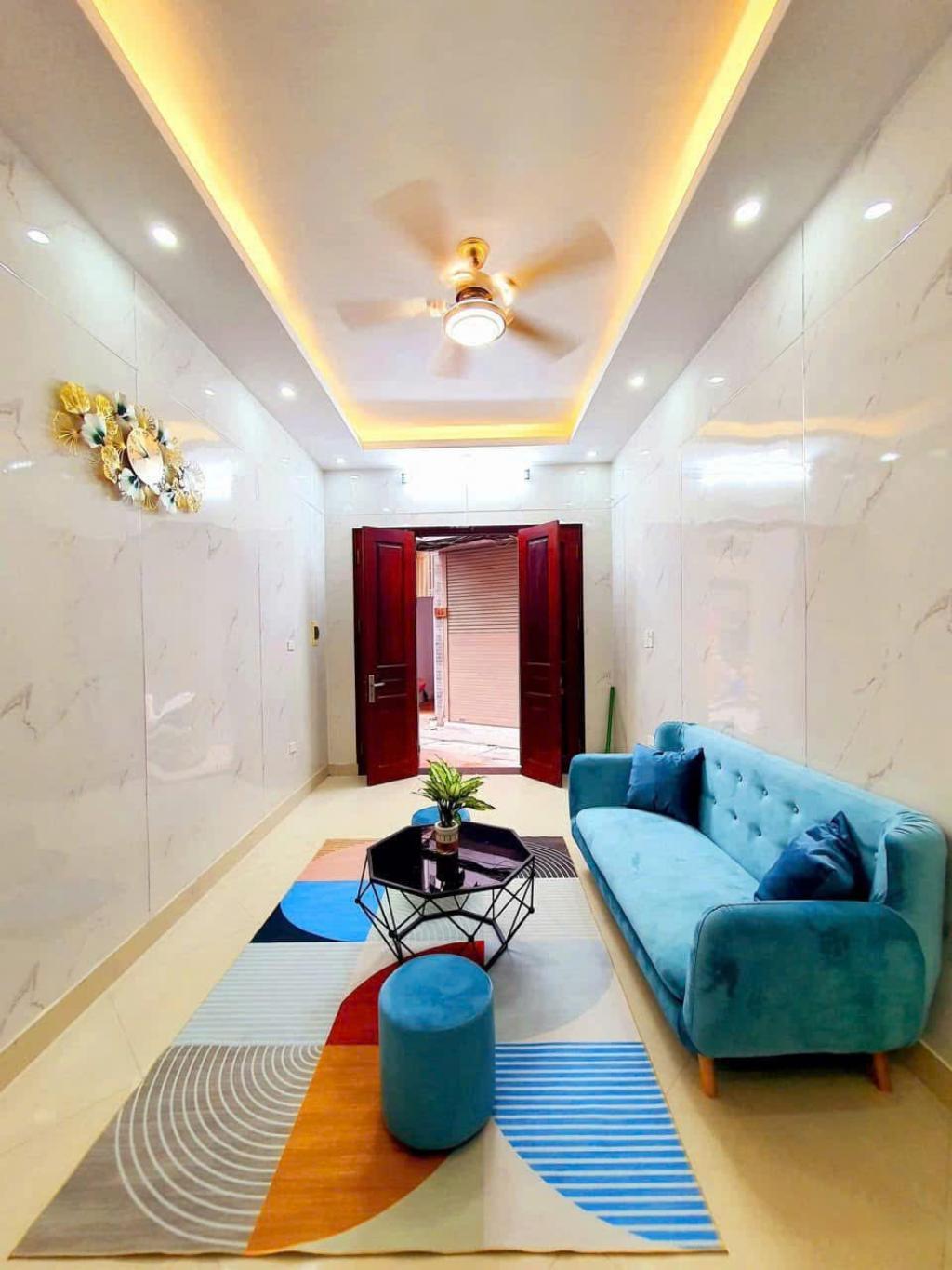 753-990C9C09-m9qx7idu_32_13