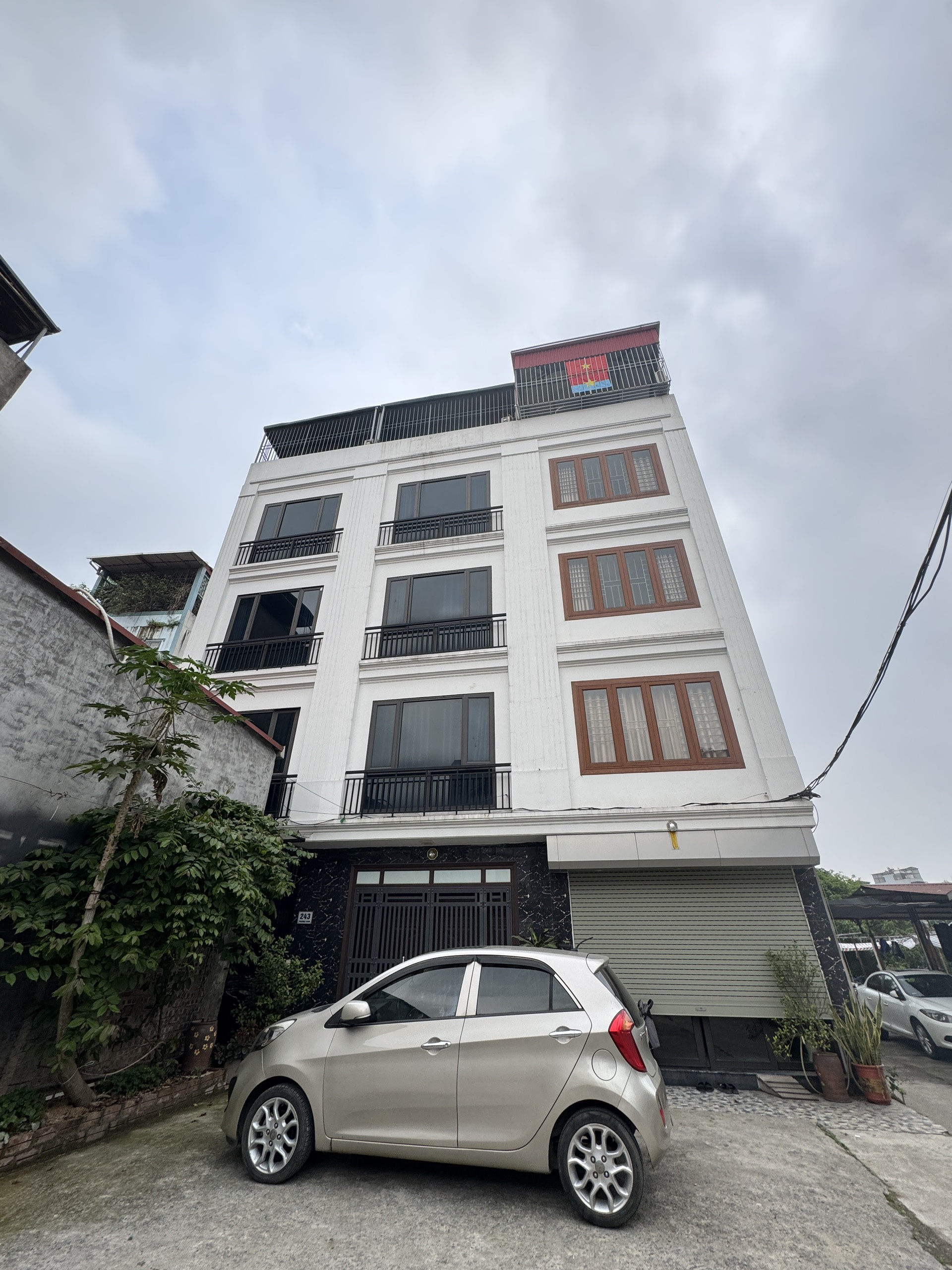 92580544f245411b1854