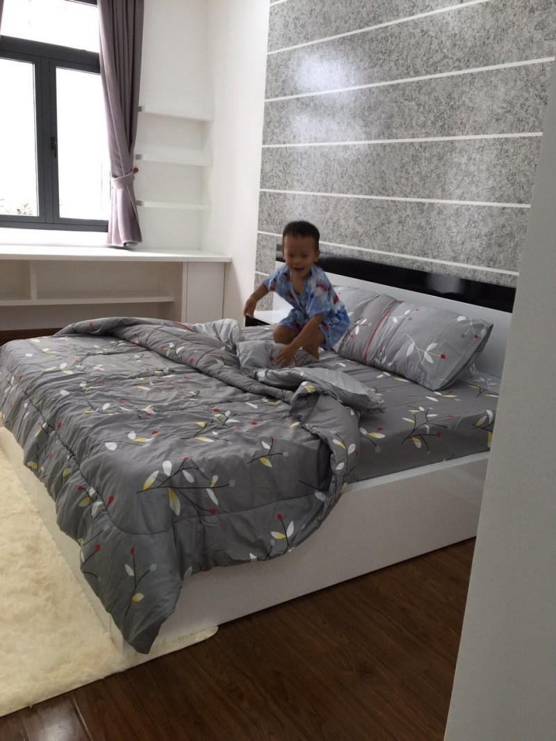 BAN NHA PHU NHUAN HOANG HOA THAM (1)