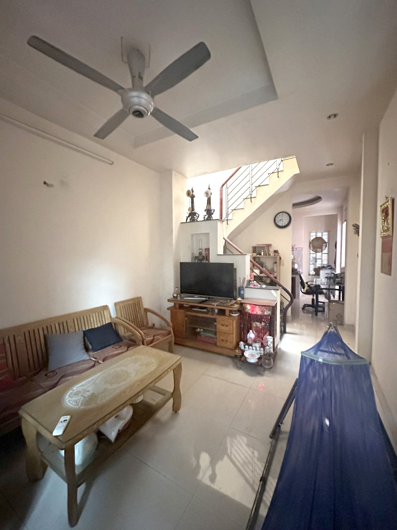 ban-nha-hem-xe-hoi-truong-tho-thu-duc-chi-12-ty (2)