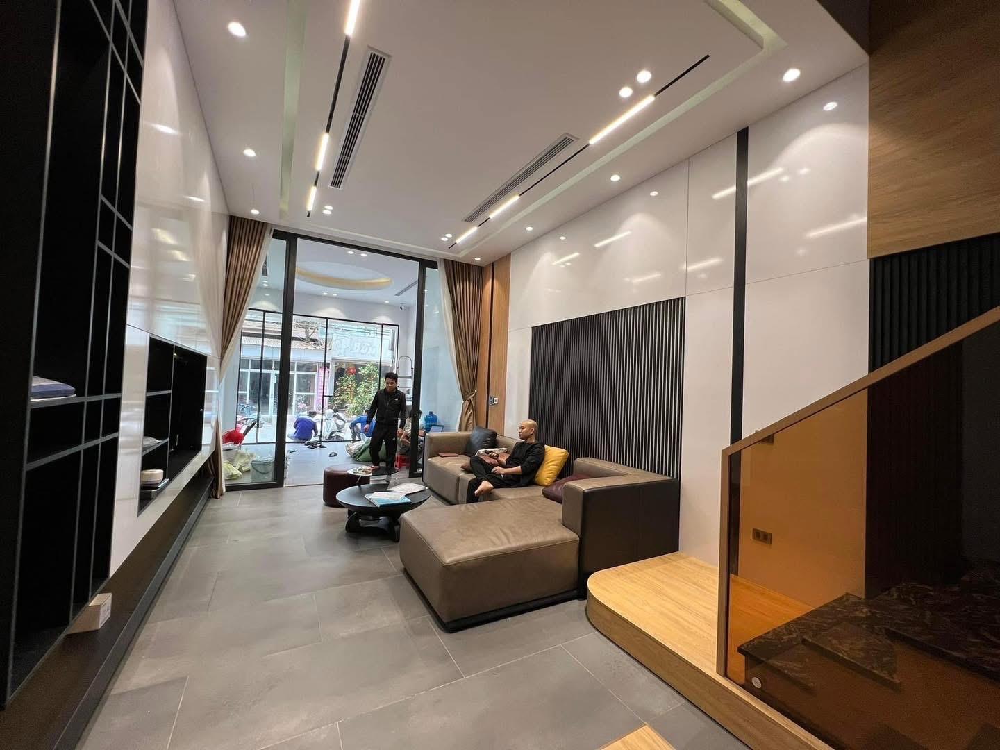 ban-nha-phuong-10-hxh-lac-long-quan-tan-binh-0902386879-1