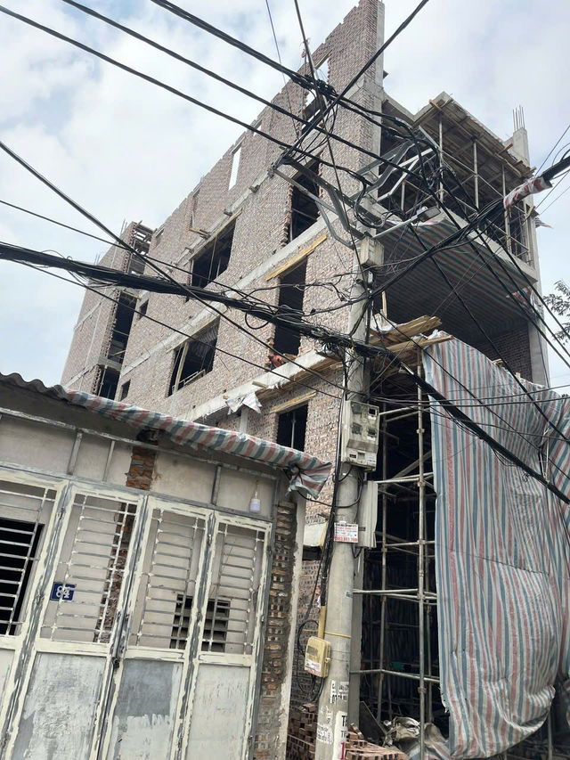 eb1a4361-1fc2-5267-a5fa-4f950f8b4755