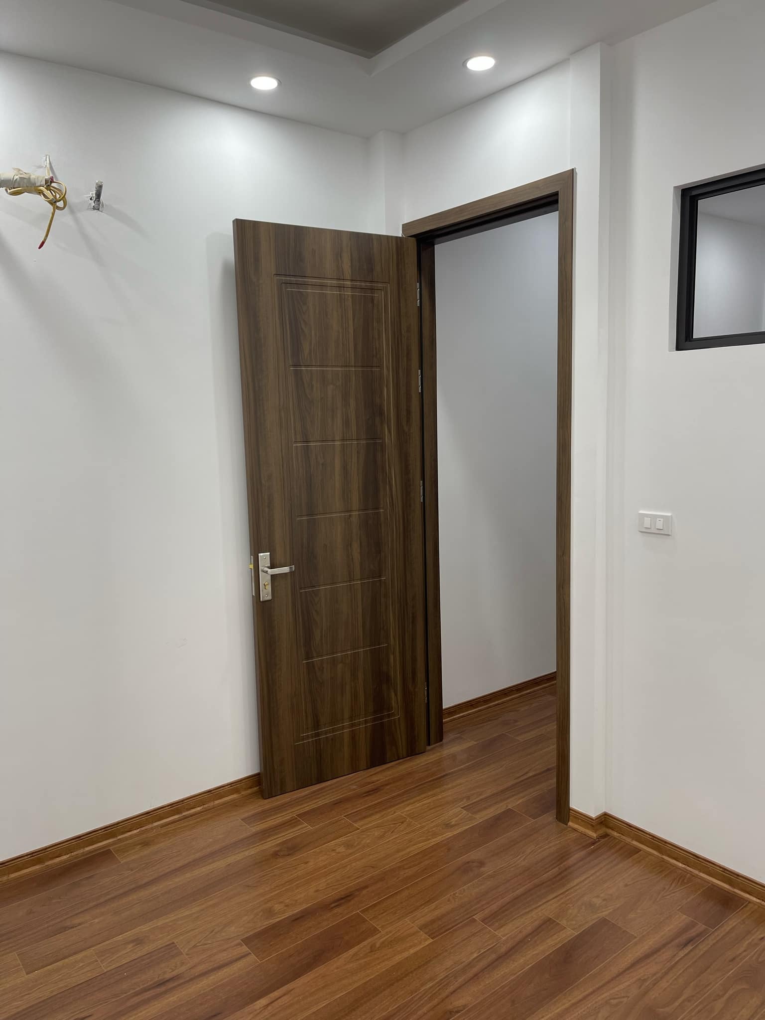 eb567fe0-6c5b-40ce-aac1-a2029f8c3a55-_1_