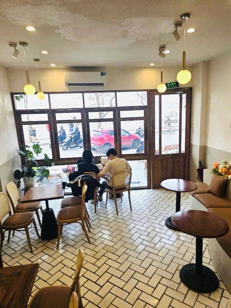 ia5-AA349B93-m8pi8twg_31_10