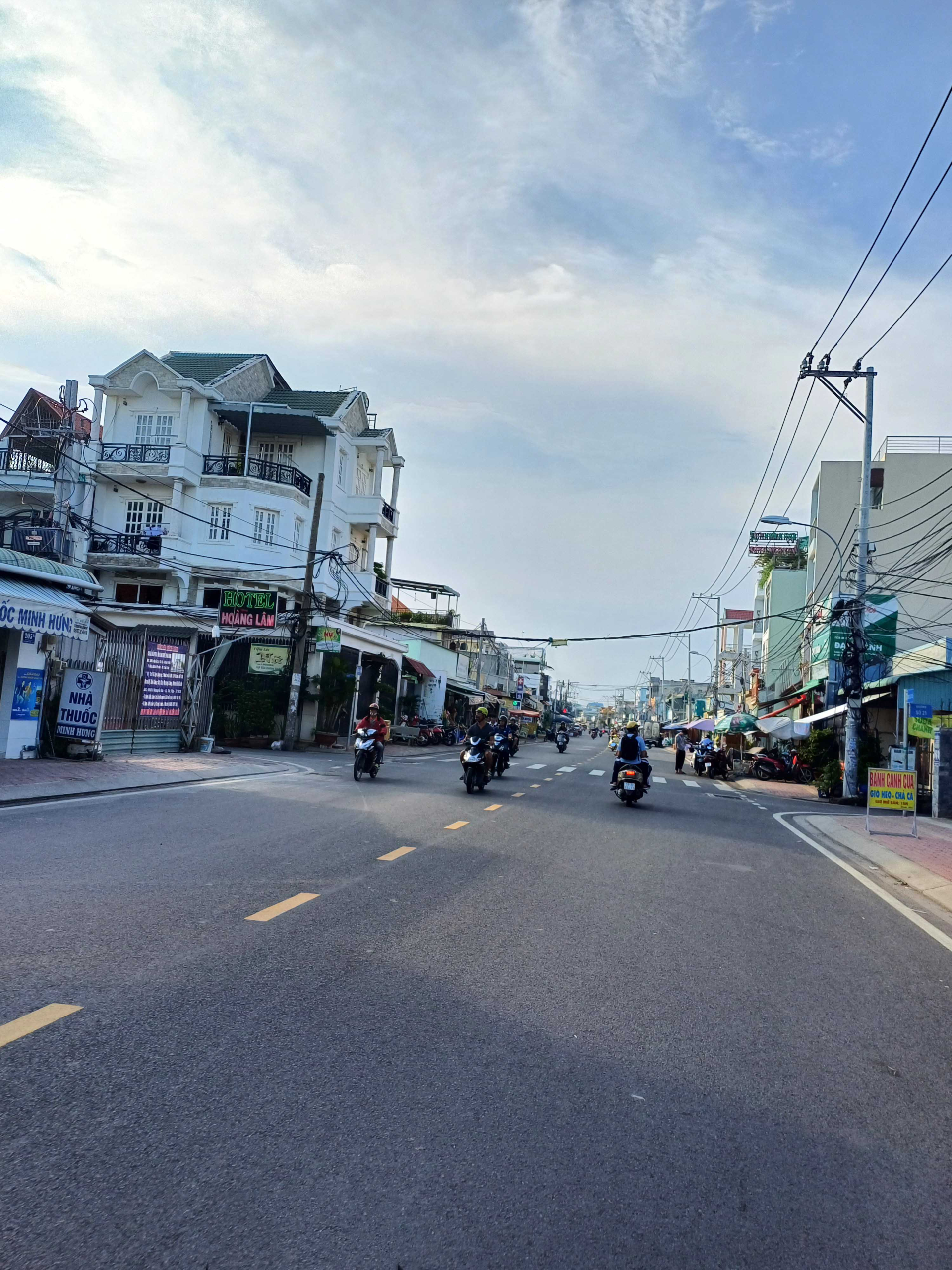 mat-tien-kinh-doanh-gan-ql-13-hiep-binh-phuoc-195-m2-chi-12-ty-7 (1)