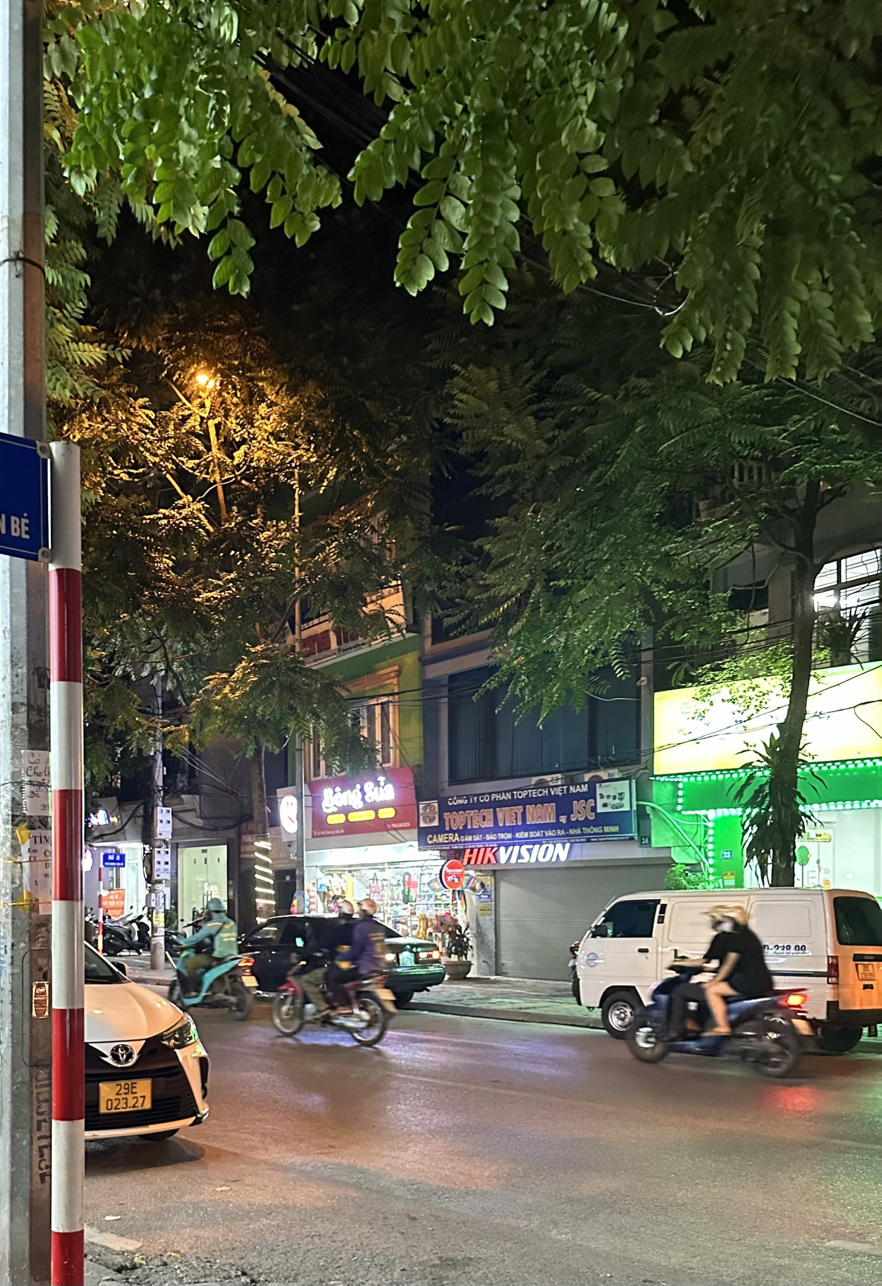 z5630875389717_47f12138df2bada79fe3aca1d3d59f3f