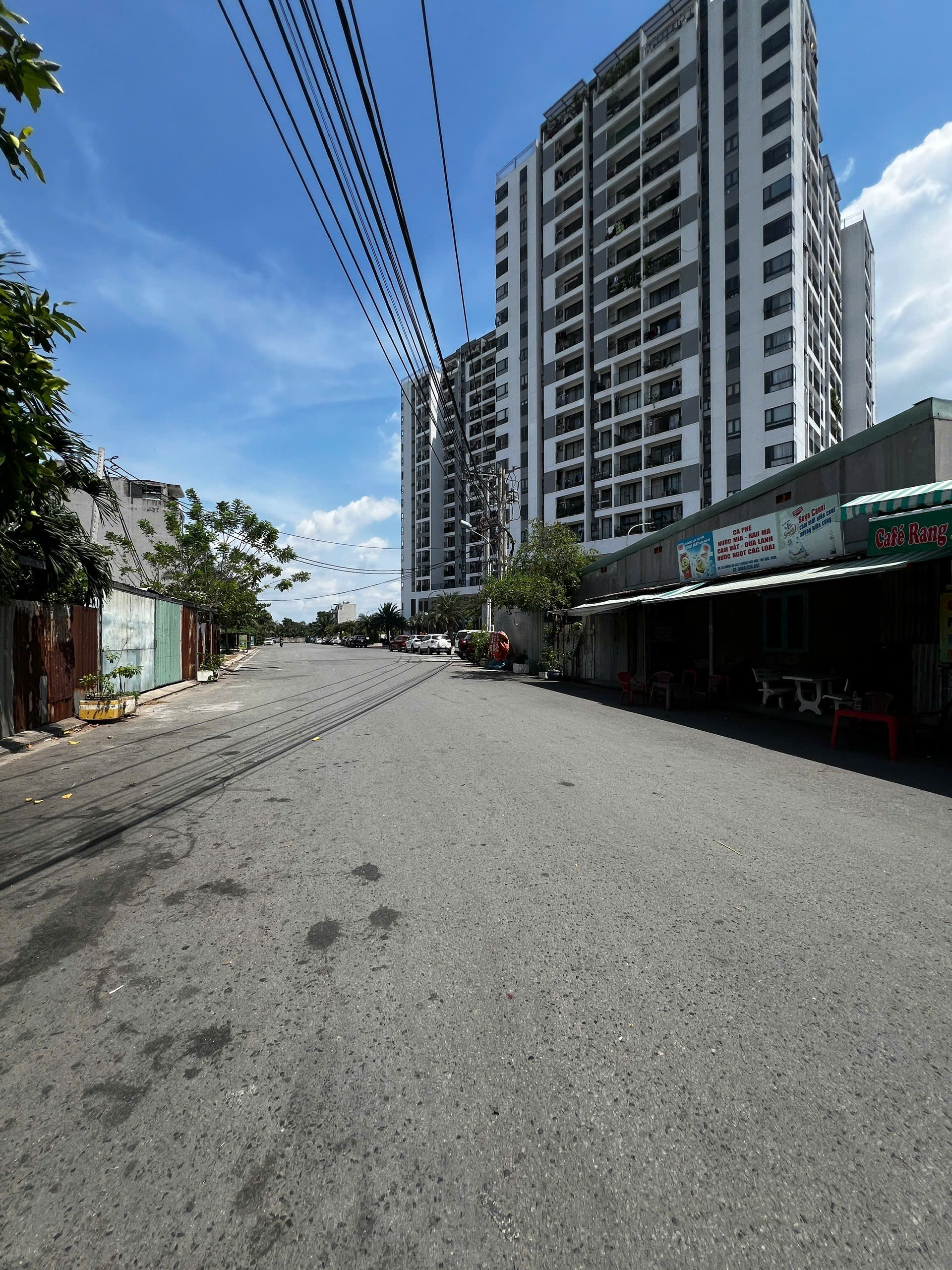 z6391481556423_7f61a7a66ba211641ce43fc80d402154