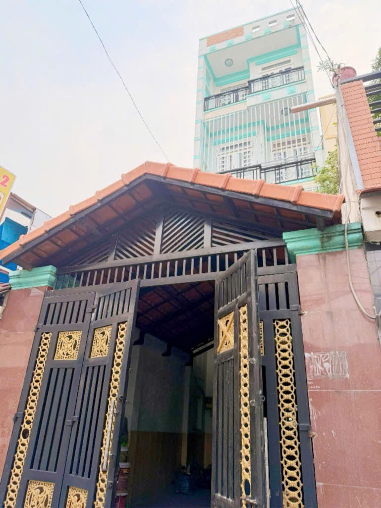 z6433071449588_38fc807e963c97f7ad687444ee589a6f