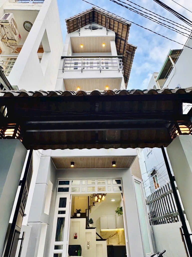 z6445634899233_6ab9ced270a1f07955983e695257c2fe