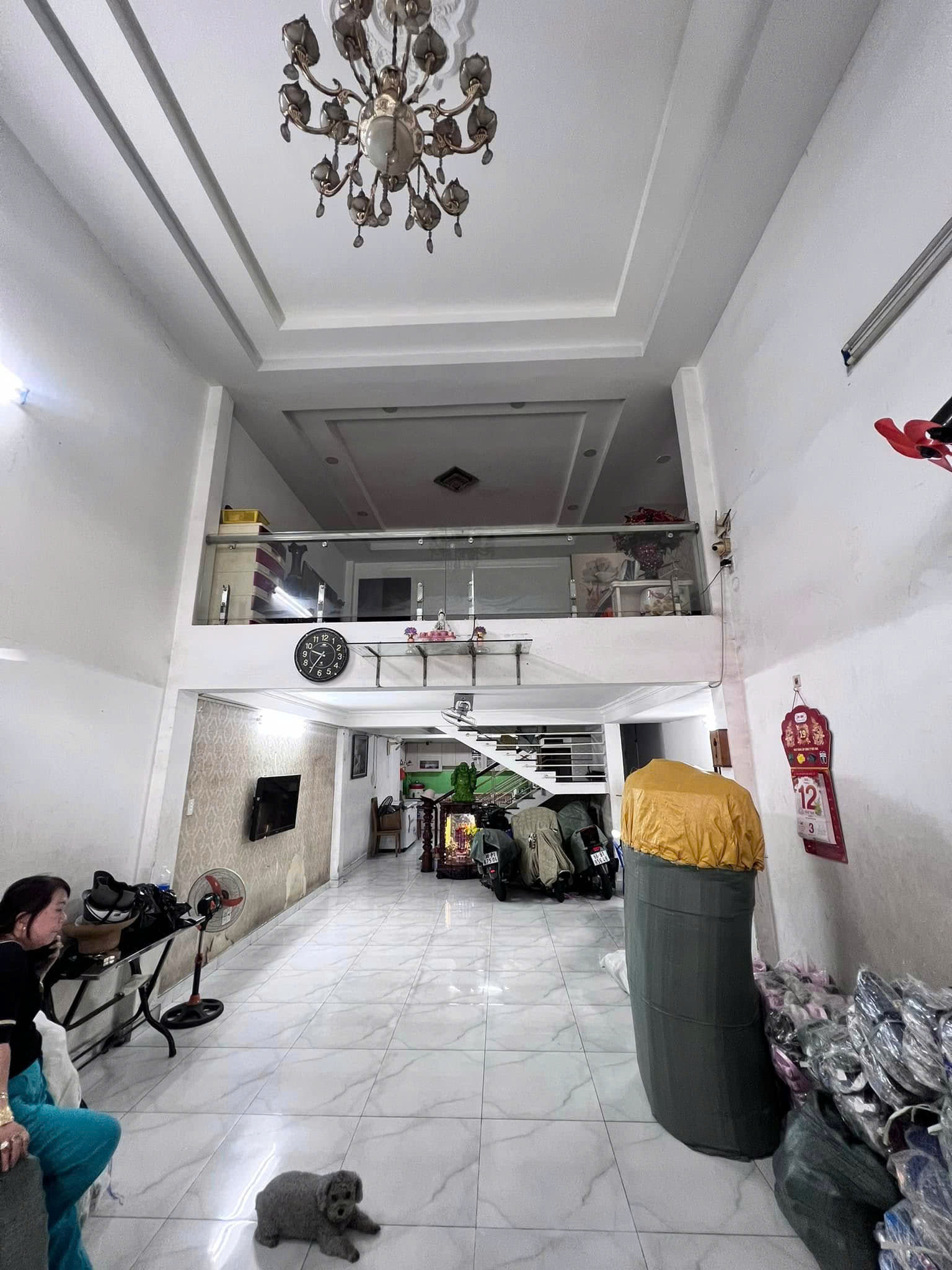 z6446239660378_90dff7eca6ce74638bb1f15d09c2e37b