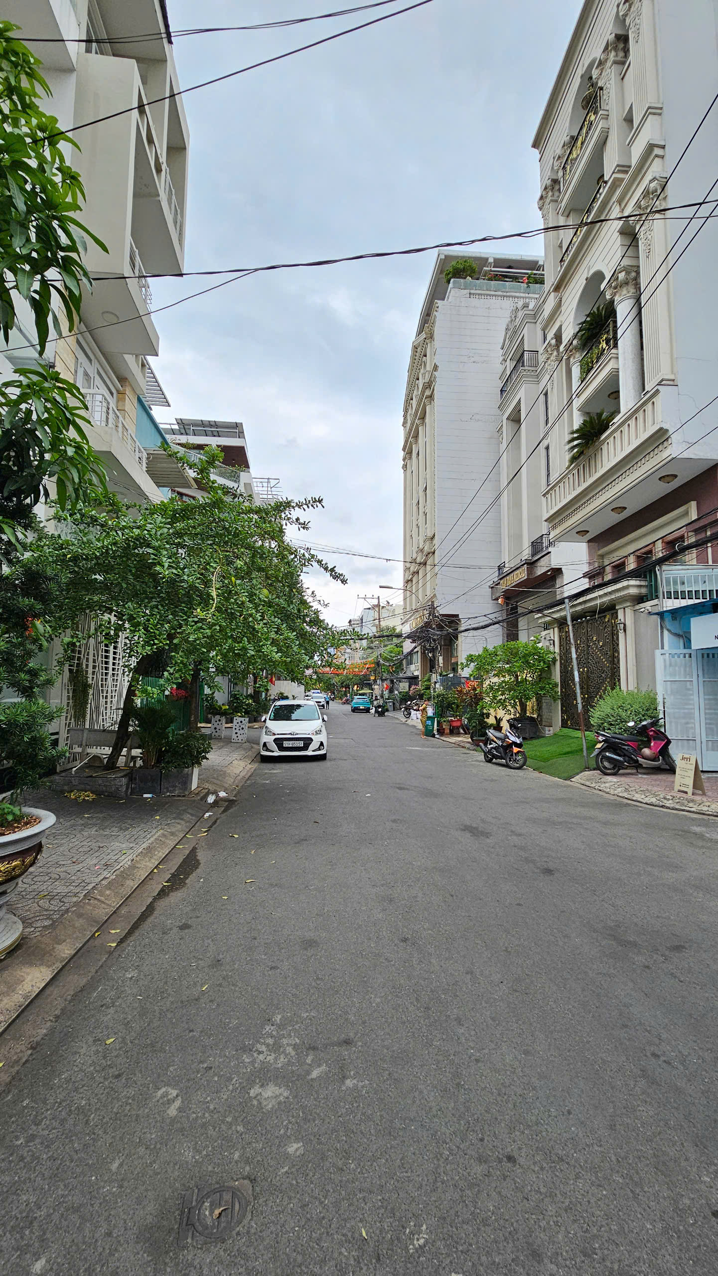 z6461128375232_21935faea2fc437718cd8afdedc5415e