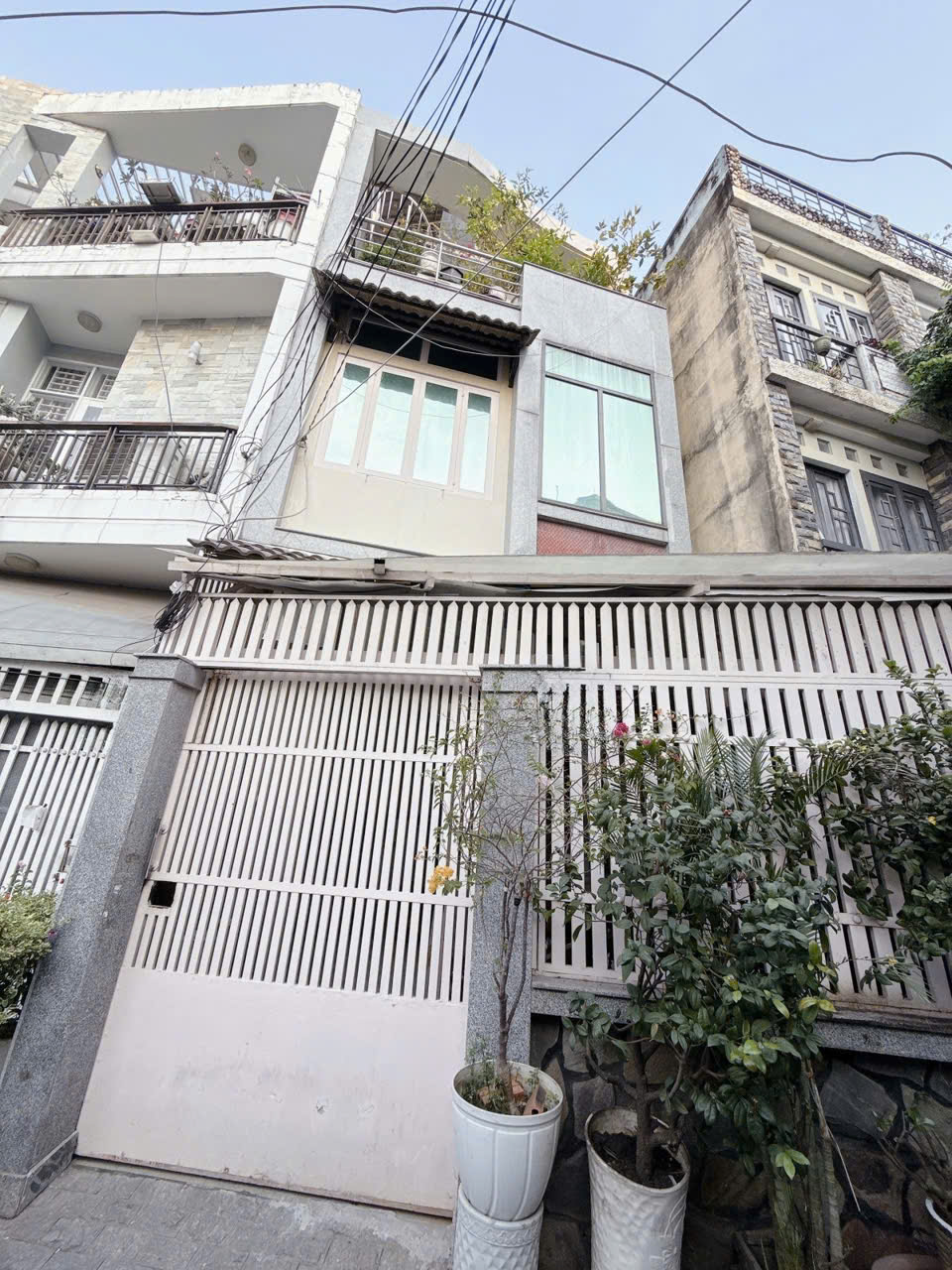 z6464802766514_51d4dece594ed1833541e3ac043a9f8d