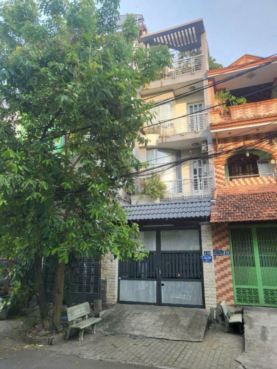 z6465623227237_46012c04078dcd3a18d0eecbd4477e12