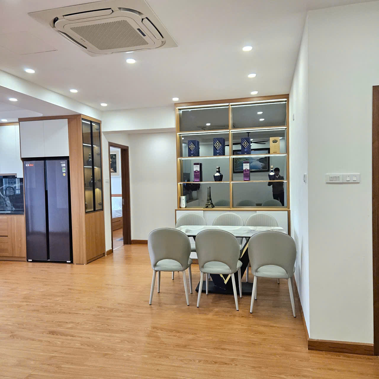 z6465783383126_dccaf6b3a192f3bab34b348ceae68289