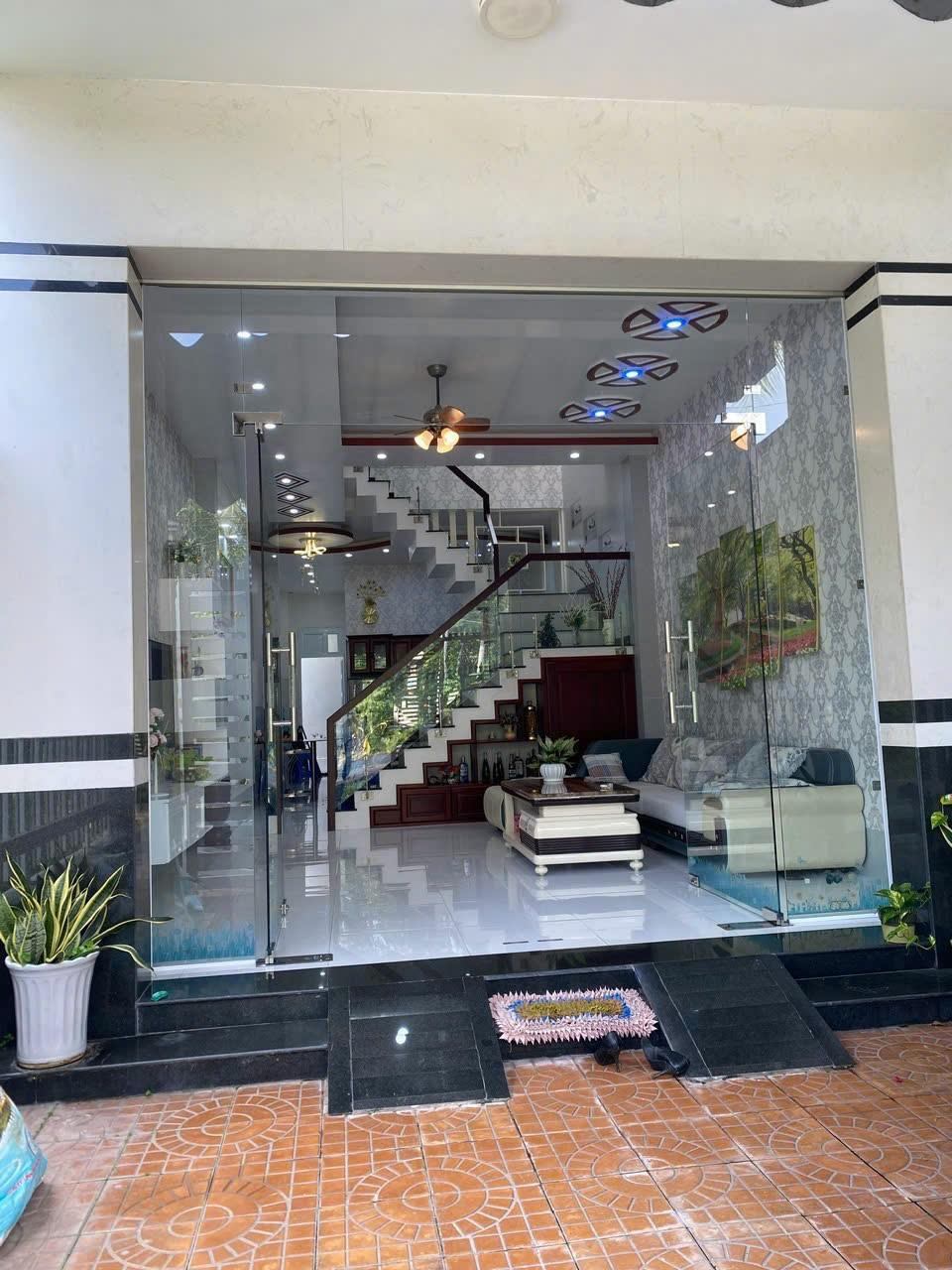 z6466385804409_fccbd9765a394f1d6fbac806f9c86183