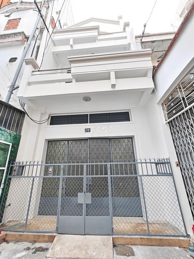 z6469393848972_a63f7209d7f5c901f68ab710f5e4ff91