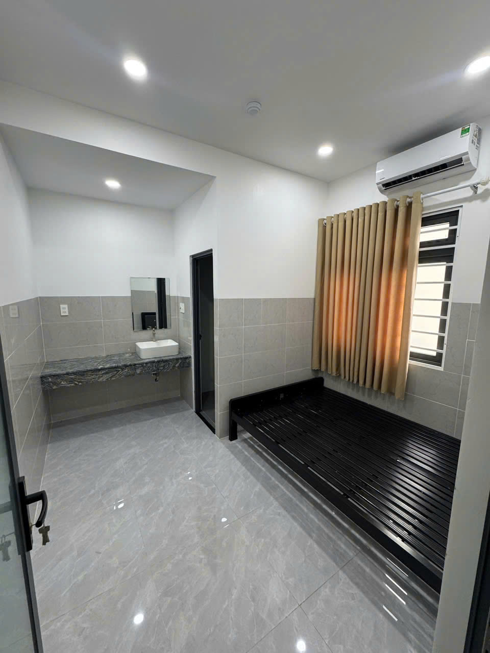 z6479532999620_598e22ba3efbefe95e09c8a9ffc52ac9