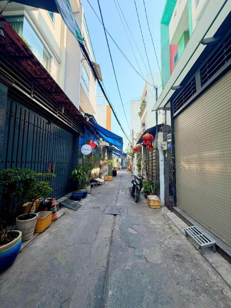 z6481702371014_f5adf3a2282ce381dcdbad7807d70d9b