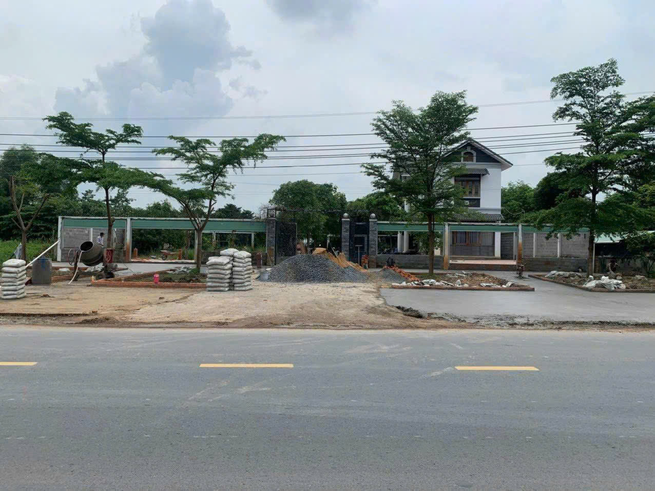 z6483982525091_60168ede72276398c3d4fdaa188f53d2