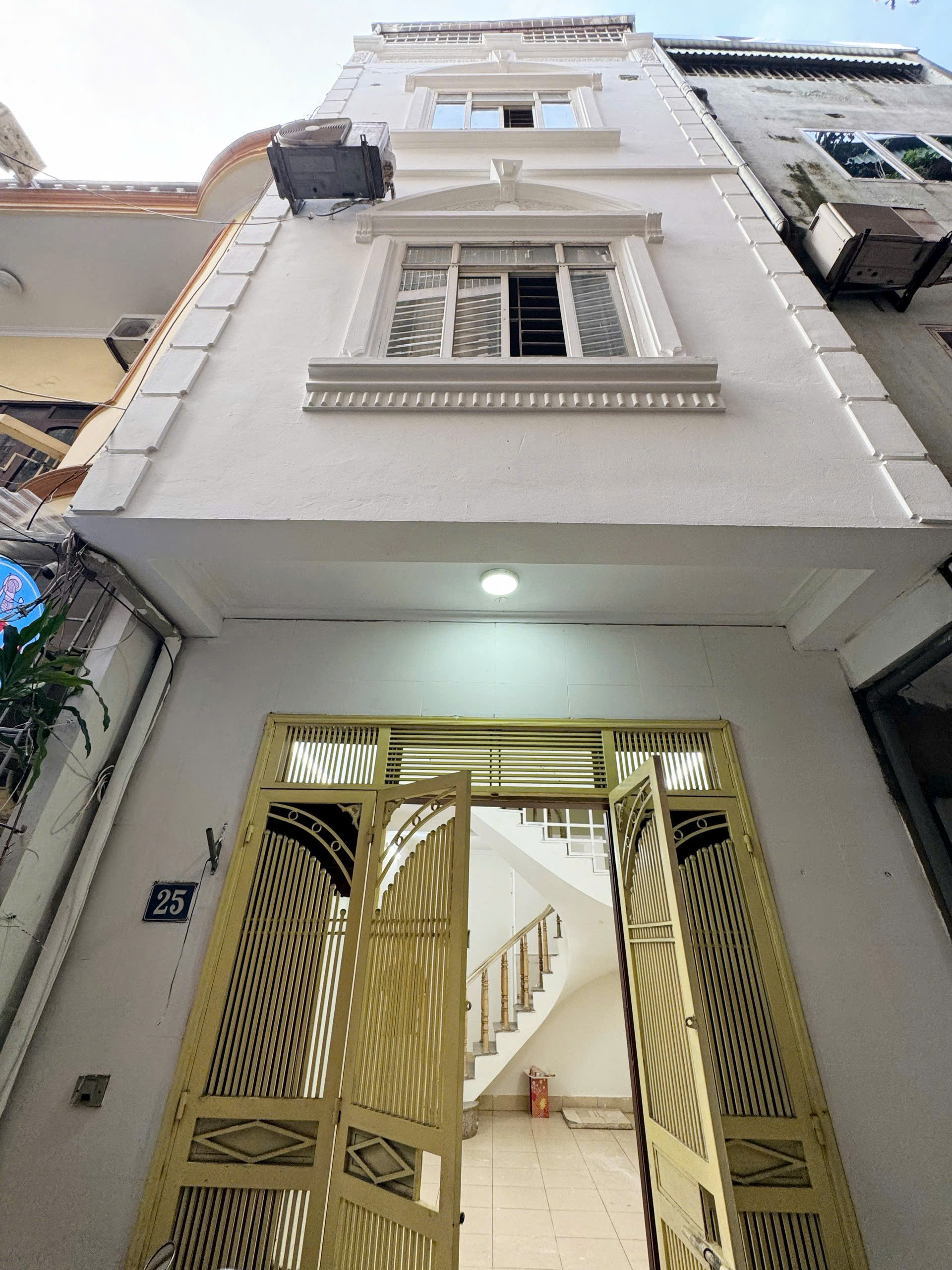 z6484263680917_20d9ca0921557c14552355cfc6a168c0