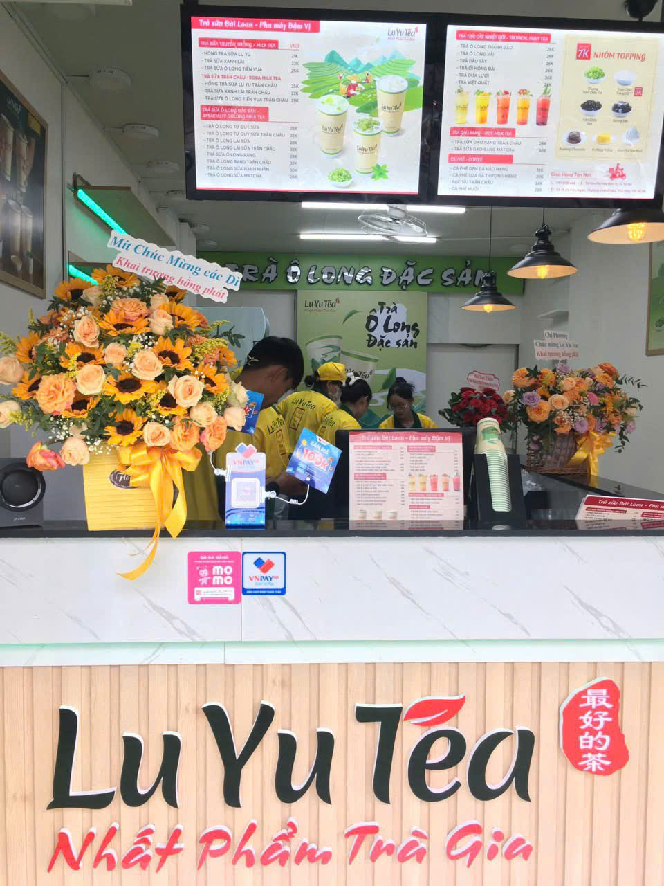 z6485200114963_18153f9c0d80745b3f1c504833b63faa