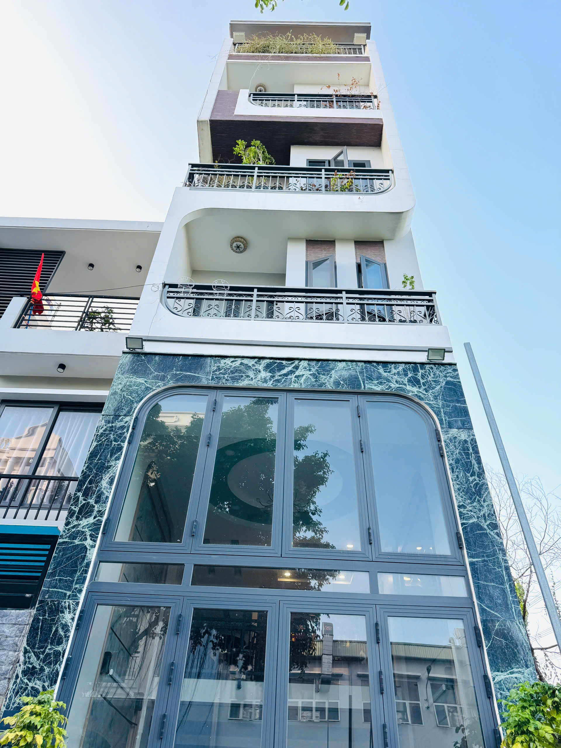 z6489015058893_d6da1cdc4b362189fb2210b76e8d348a