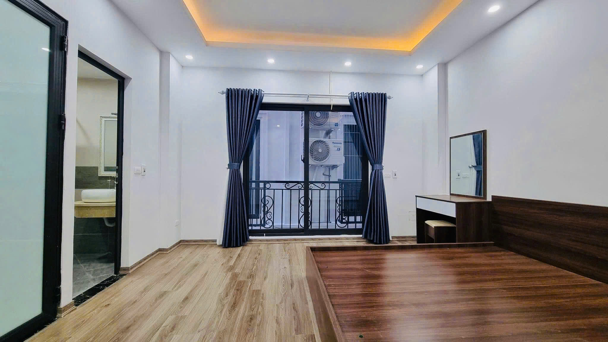 z6491717328015_0354df14c22c824c164184d095d69f7b