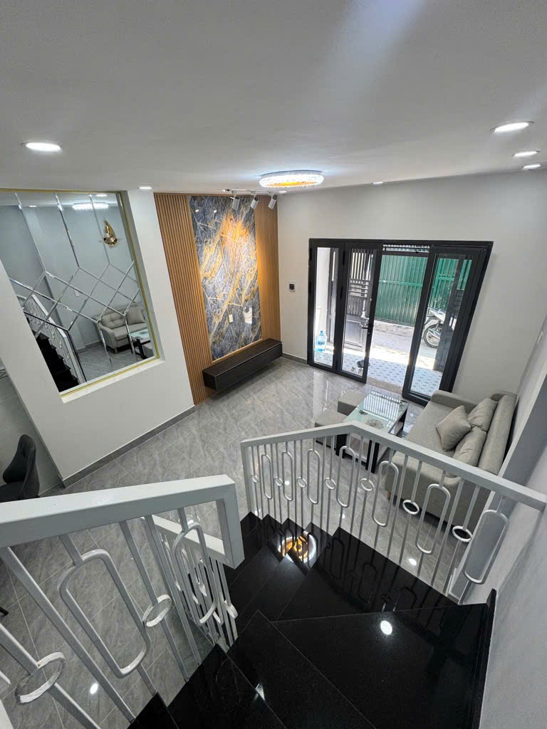 z6496652883273_e35d15405b427f507a5fe65ce03cf9aa