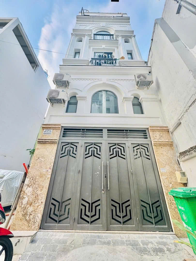 z6497656681600_6ded79595b1a7db95d184e7aafed7e4b