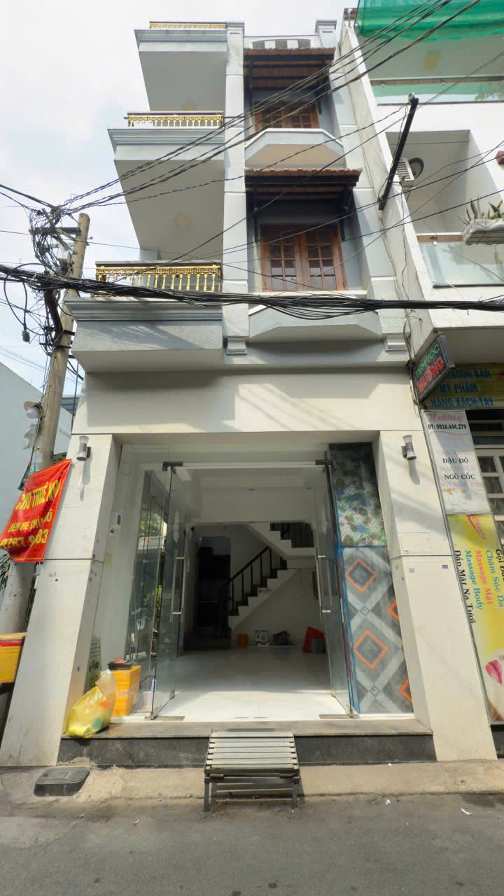 z6498028892700_bd331fb2db7a0c500602c2ef52ff341b