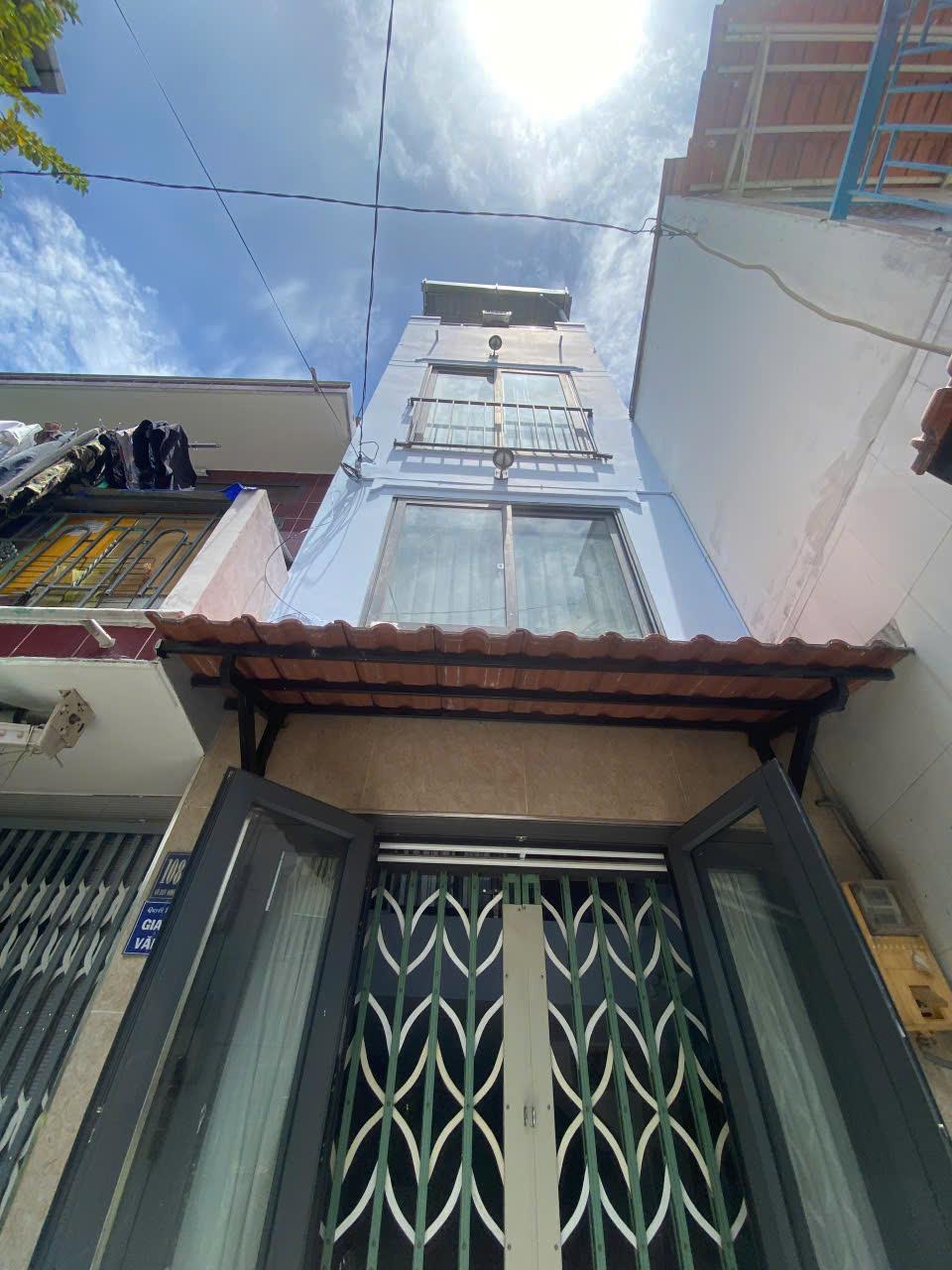 z6510576309567_6dd1b9e7c4619cb97d594991db35a01e