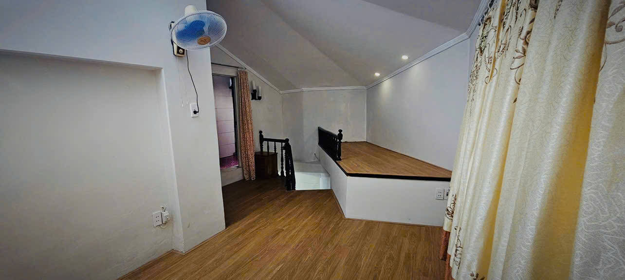 z6514251508322_5c5bfd1ad556b12124a7861000012245