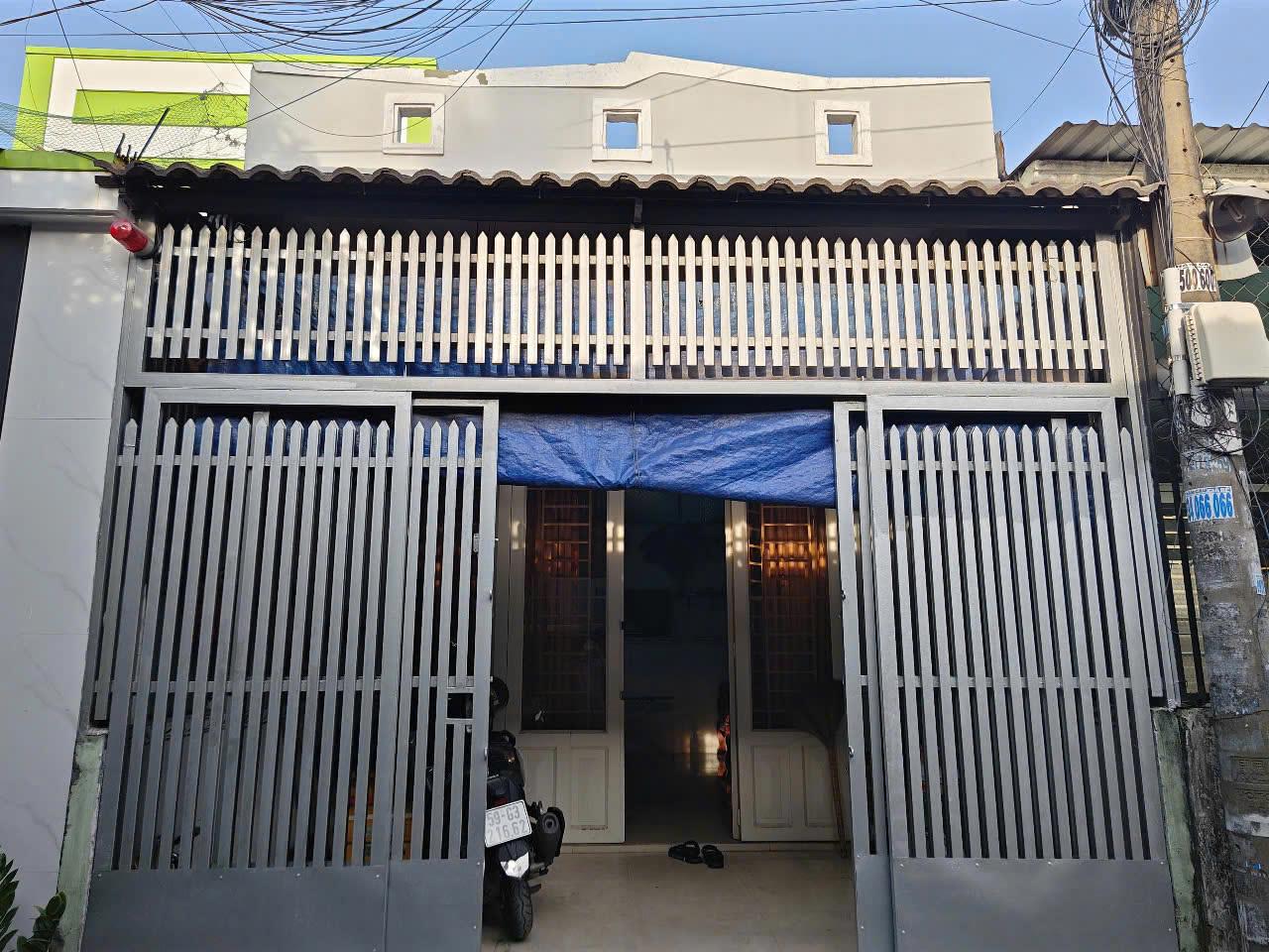 z6520043512192_537f6013a1430853555ca66afd88de8e