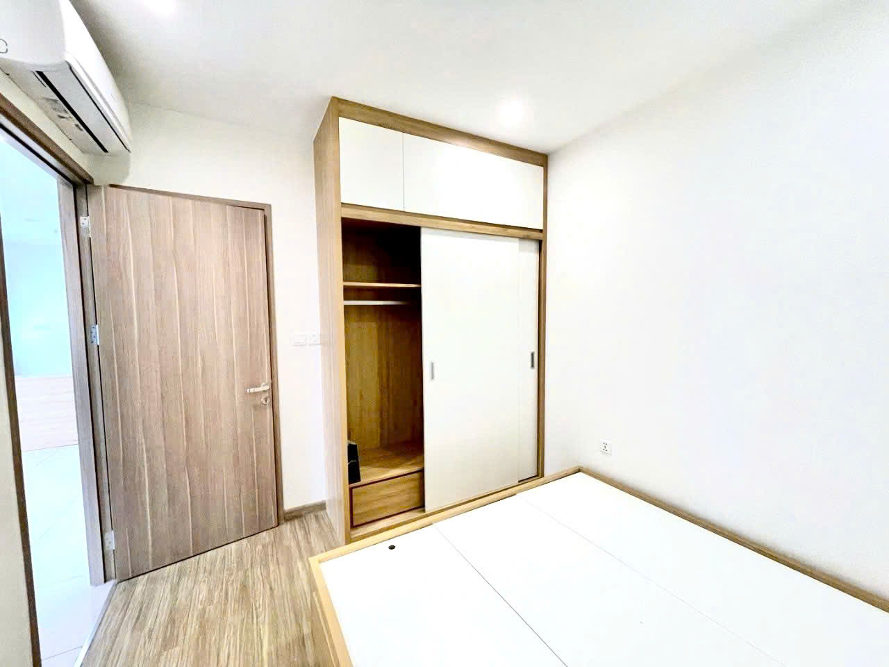 z6520080242972_eb65f13d00b66451001be1c51b82eb06