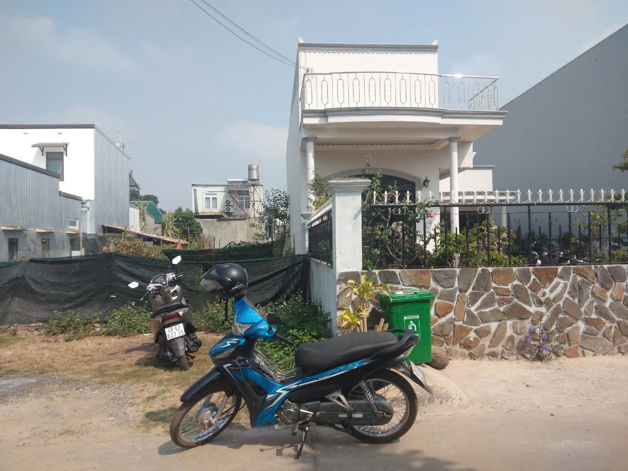 z6523100788766_357db6db514d1eef559d33465240090d