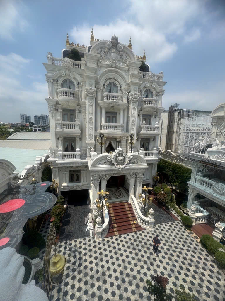 z6526477700742_061ed66948ac1fd5fb4f0a2c121a0193