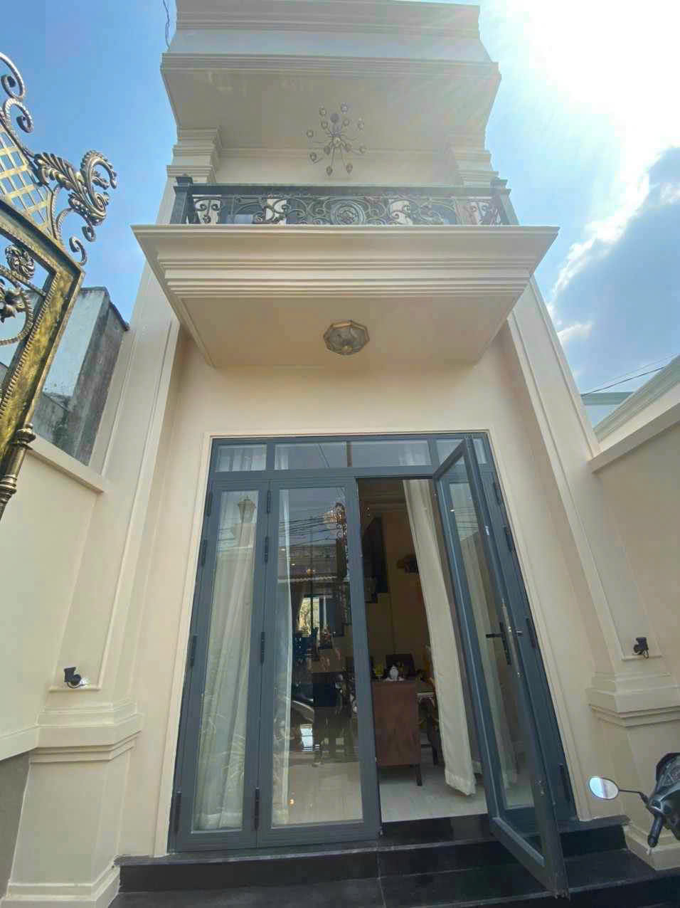 z6534990431151_161c58ffbce8663430c9325d6c7a6fde