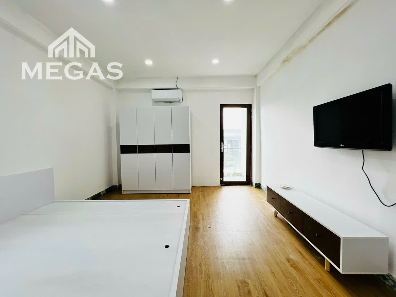 z6540547812124_2c1d50ce5c2ca556056f63fbbbd9dd6f