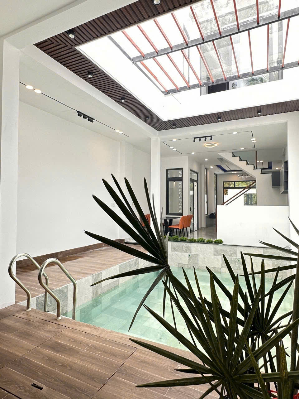 z6549206589037_9123f1e4d873ee90c3f831c475541e58