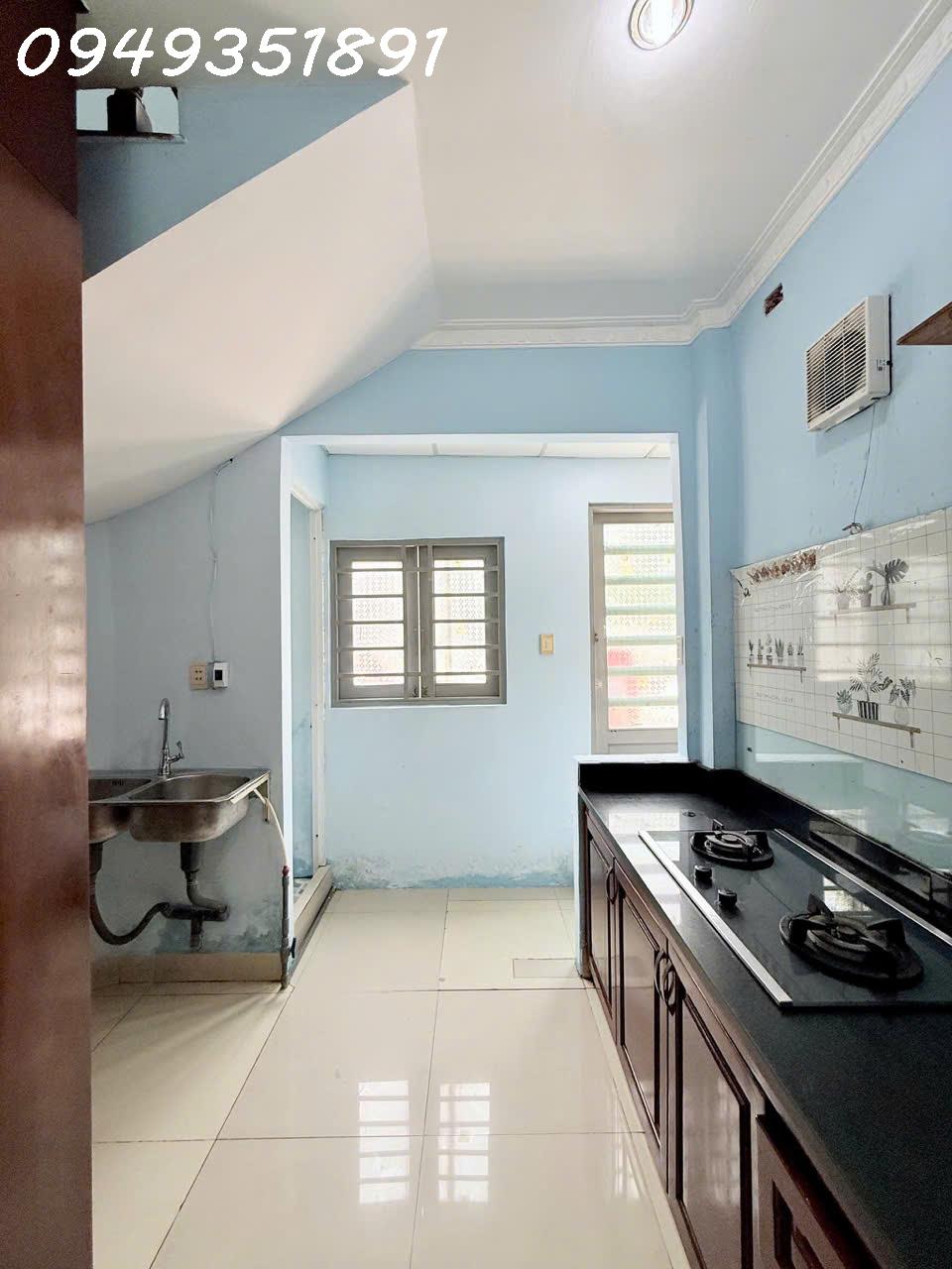 z6549610493079_ec2e23d4d239ea69a7f28098710a527d