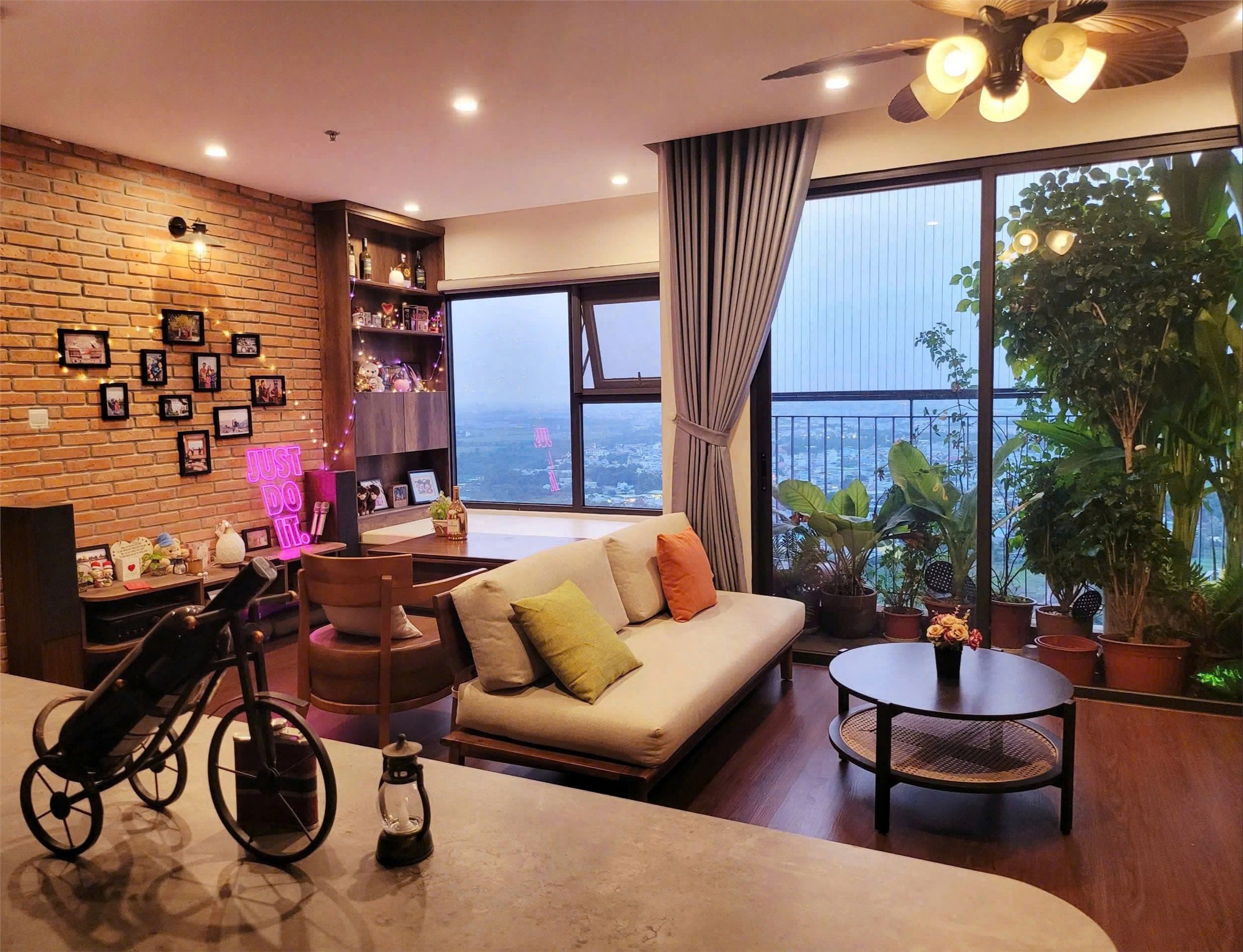 z6550057231749_945eb5e8c49173a81b34cfffe815cb10