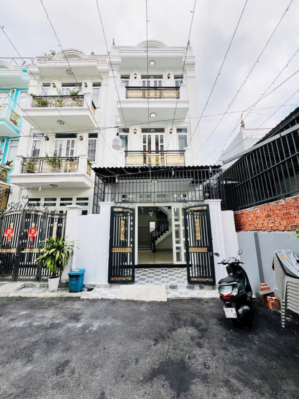 z6555422924951_c03a58b3dc48b1f032ee8a0a38a4d0fd