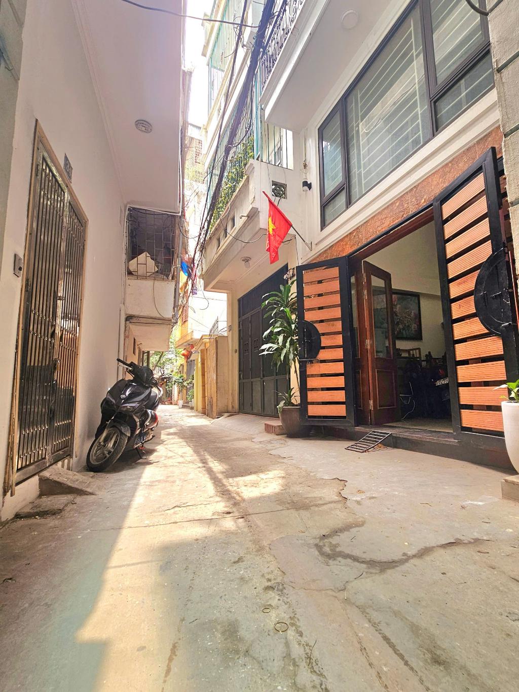 145f-3B40B4EB-m9s0qm2n_50_12