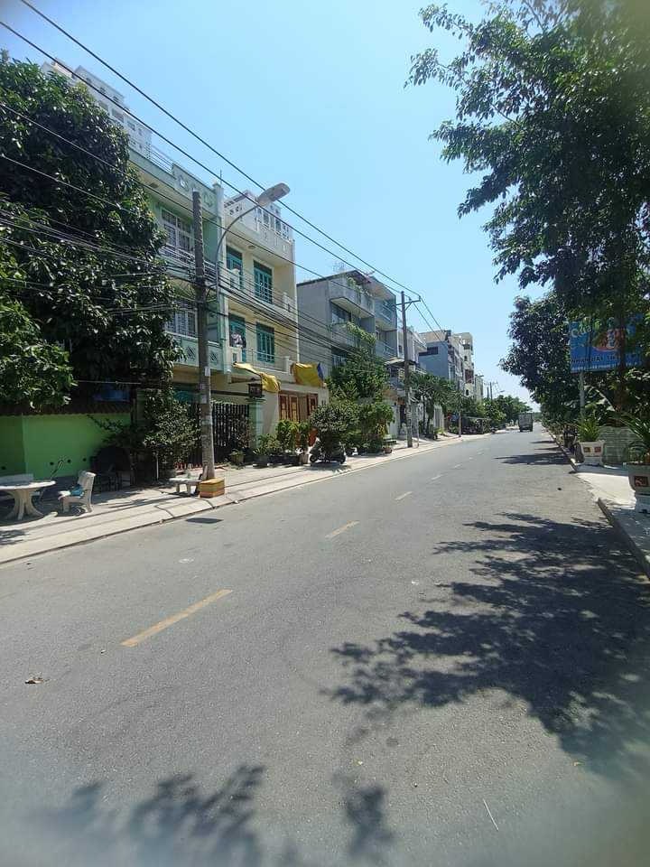 2hq1-36B77E8C-m2b9khwb_198_8