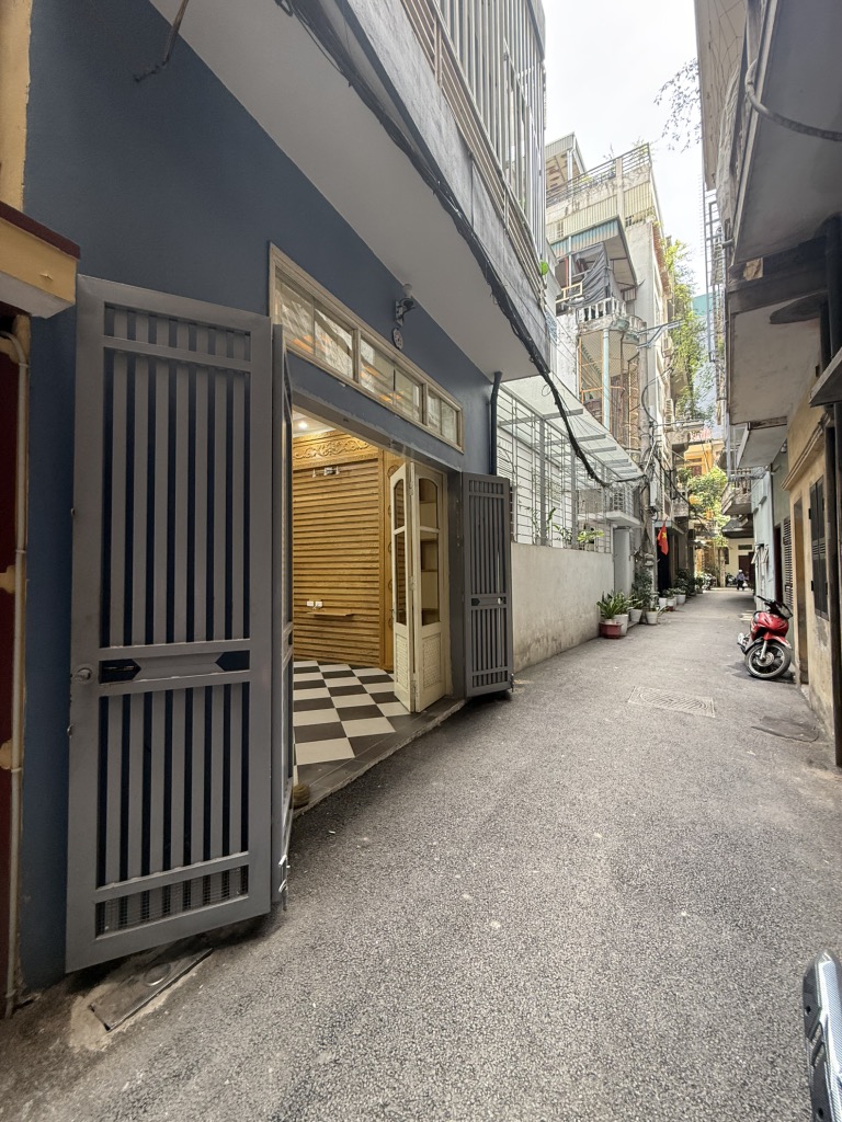 32cw-24E8F704-m9mgnfvu_9_3